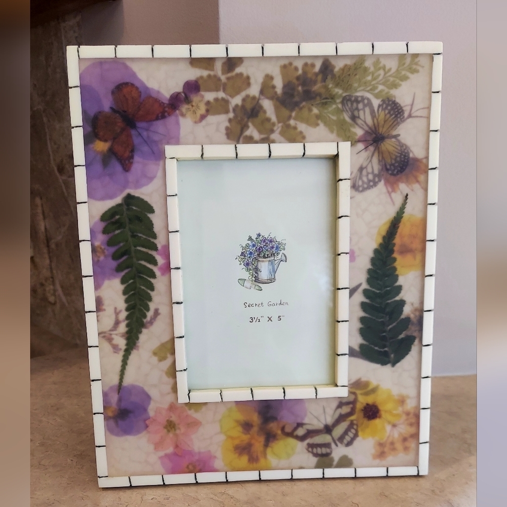 Jordan Mark Vintage Resin Butterfly And Floral Secret Garden Picture Frame NEW